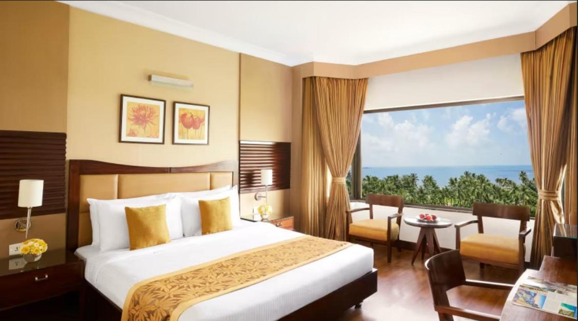 The Retreat - Hotel&centro de convenciones Bombay Exterior foto