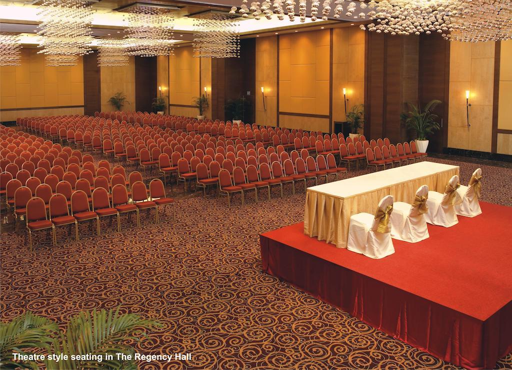 The Retreat - Hotel&centro de convenciones Bombay Exterior foto