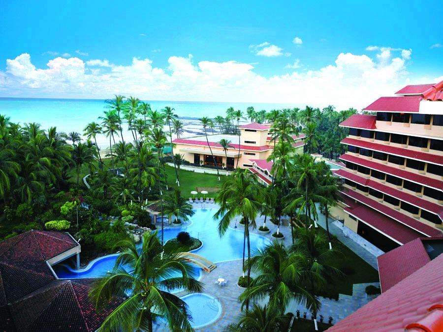 The Retreat - Hotel&centro de convenciones Bombay Exterior foto