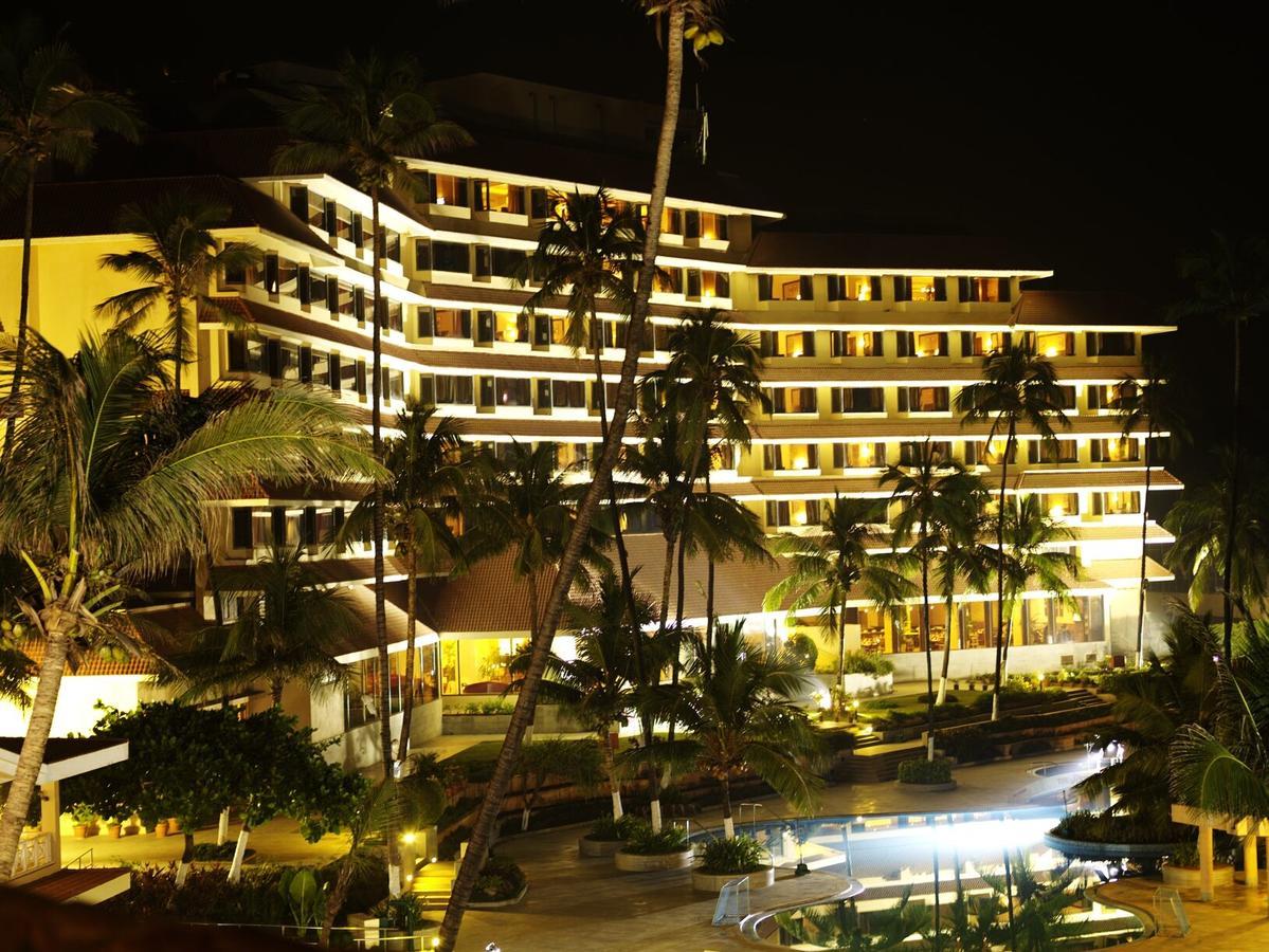 The Retreat - Hotel&centro de convenciones Bombay Exterior foto